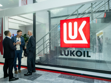Vlasnici Lukoil benzinskih pumpi u SAD-u u neizvjesnosti zbog sankcija Rusiji