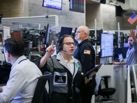 Wall Street prkosi skepticima. S&P 500 bi 2026. mogao eksplodirati više nego itko očekuje!