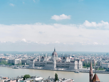 Orbanova predizborna potrošnja utiče na kreditni rejting Mađarske