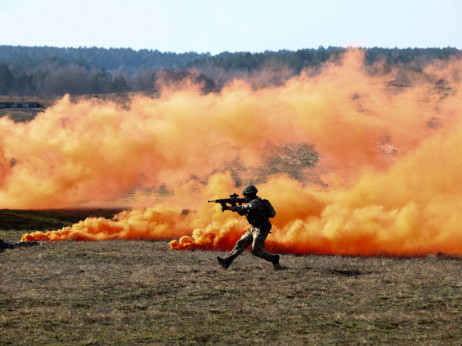 Washington mijenja pravila igre, Evropa ostavljena da se sama brani