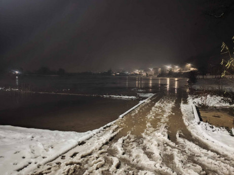 Obilne padavine podigle vodostaje u BiH, Neretva pod posebnim nadzorom