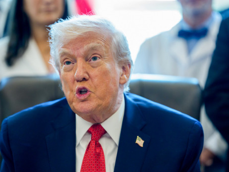 Trump udara na odbrambenu industriju - manje dividendi, više fabrika