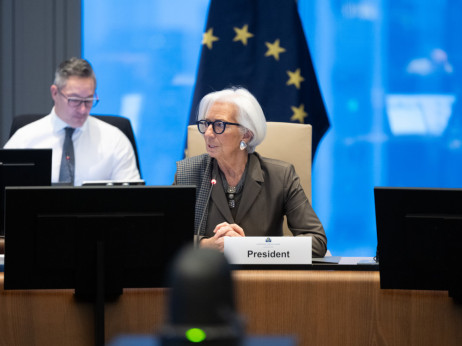 ECB bez promjena kamatnih stopa dok procjenjuje cijenu rata s Iranom