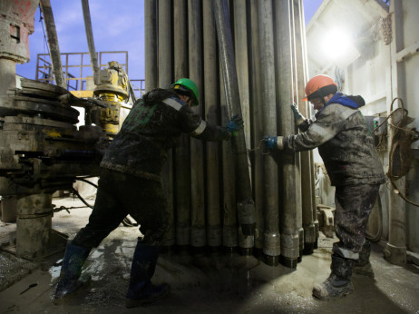 Rusija razmatra povratak dolaru u pregovorima s Trumpom