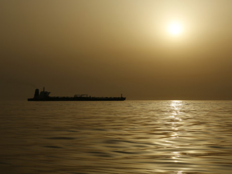 Što znači prijetnja zatvaranjem Hormuškog tjesnaca i koje su posljedice po cijene nafte