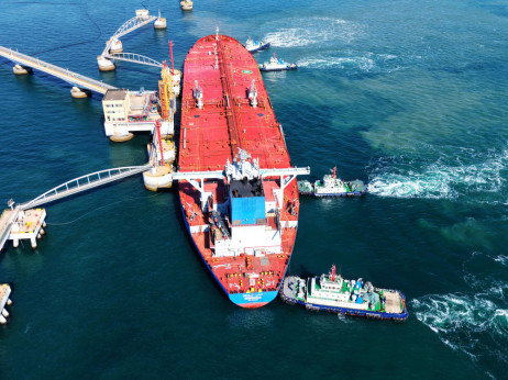 Iran prebacuje rat na infrastrukturu i prijeti cijenom nafte od 200 dolara