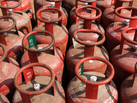 Indija podiže cenu LPG-ja, dok kriza u Ormuskom moreuzu guši tokove