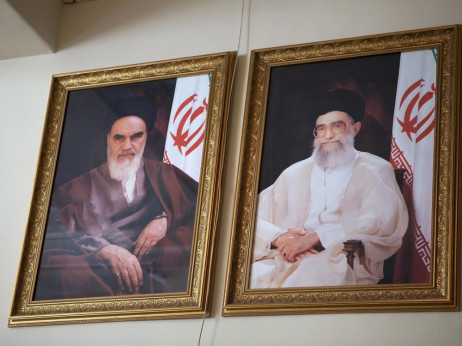 Ko je novi vrhovni vođa Irana Mojtaba Khamenei - kopija oca ili...