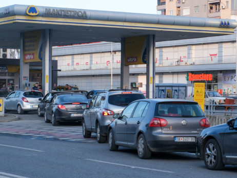 Значително поскапување на горивата од полноќ