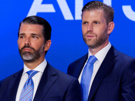 Trumpovi sinovi ulažu 750 miliona dolara u vojne dronove