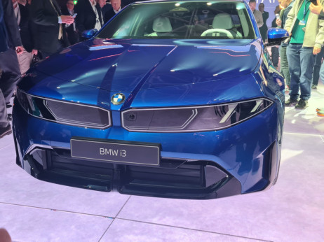 Novi početak za BMW: Iz Minhena stiže ključni električni model