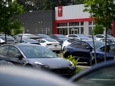 Dok Musk gradi novo tržišno čudo, Tesla ulazi u sjen