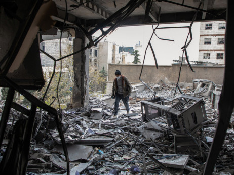 Trump dao ultimatum Iranu, dok traga za nestalim pilotom