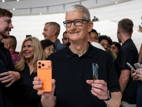 Cook ne želi da Apple izgubi identitet u AI revoluciji