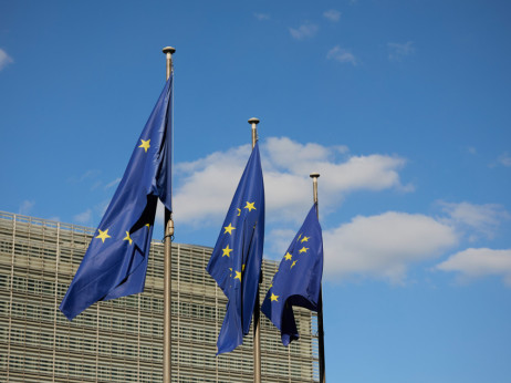 Bruxelles ublažava pravila za banke, cilj je jačanje konkurentnosti