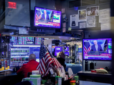 Trumpovih 3.711 transakcija ukazuje na višestruke strategije na burzi