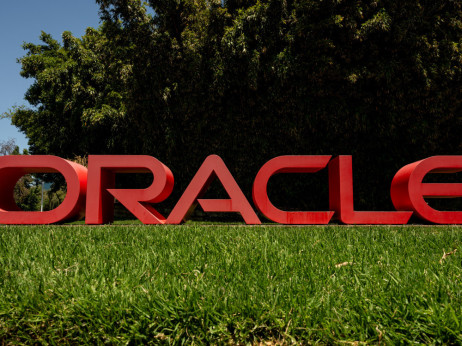 Velika potrošnja usporava Oracle u utrci za AI