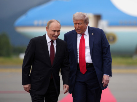 Trump i Putin uoči samita NATO-a razgovarali o Ukrajini i Iranu