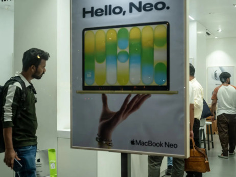 Poskupljenje Appleovih uređaja izazvalo pad dionica