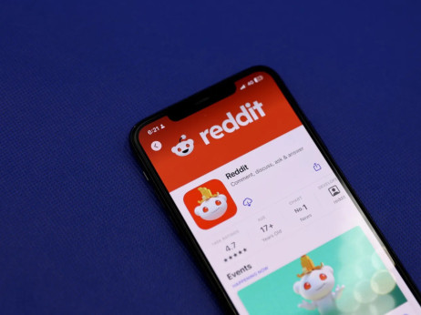 Reddit koristi umjetnu inteligenciju kako bi zaustavio poplavu AI sadržaja