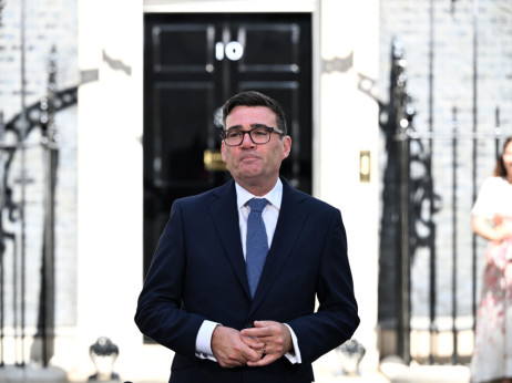 Novi britanski premijer Andy Burnham želi promijeniti ekonomski kurs zemlje