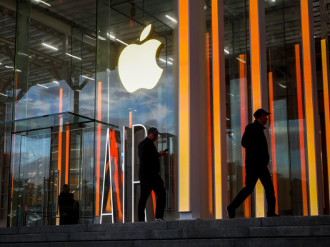 Apple je izbjegavao AI maniju, sada mu se to vraća