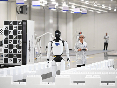 Humanoidni robot košta 98.000 evra, ali može li da zamijeni čovjeka u fabrici